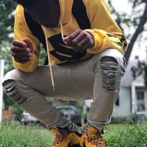 Meet your Posher, Bisong